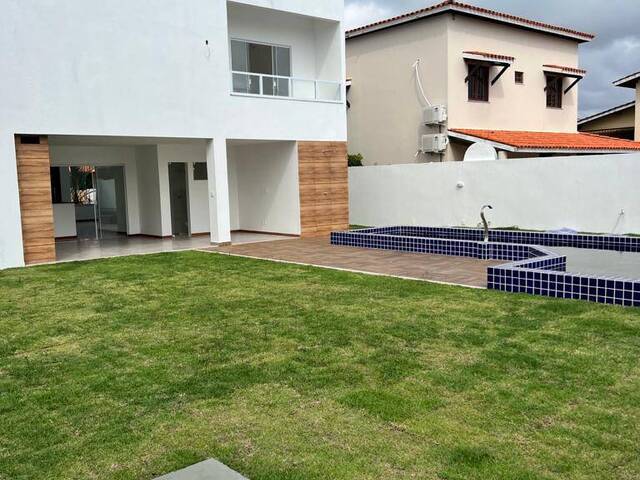 Casa para Venda em Camaçari - 5